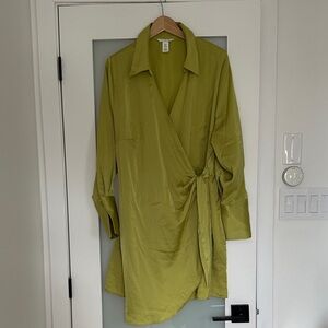 H&M Lime 🍋‍🟩 Green Wrap Shirt Dress